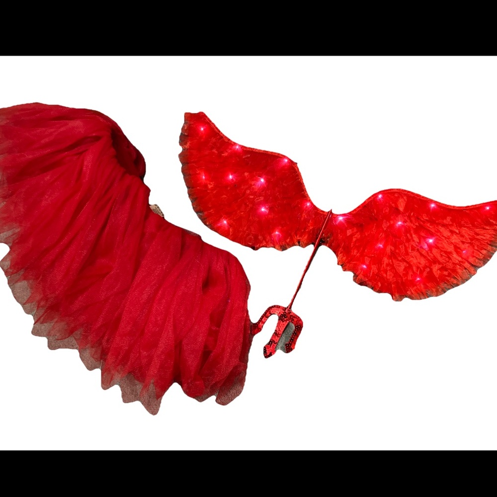Devil Costume: Tulle Skirt, Sequined Trident, Light Up Wings adjustable NEW